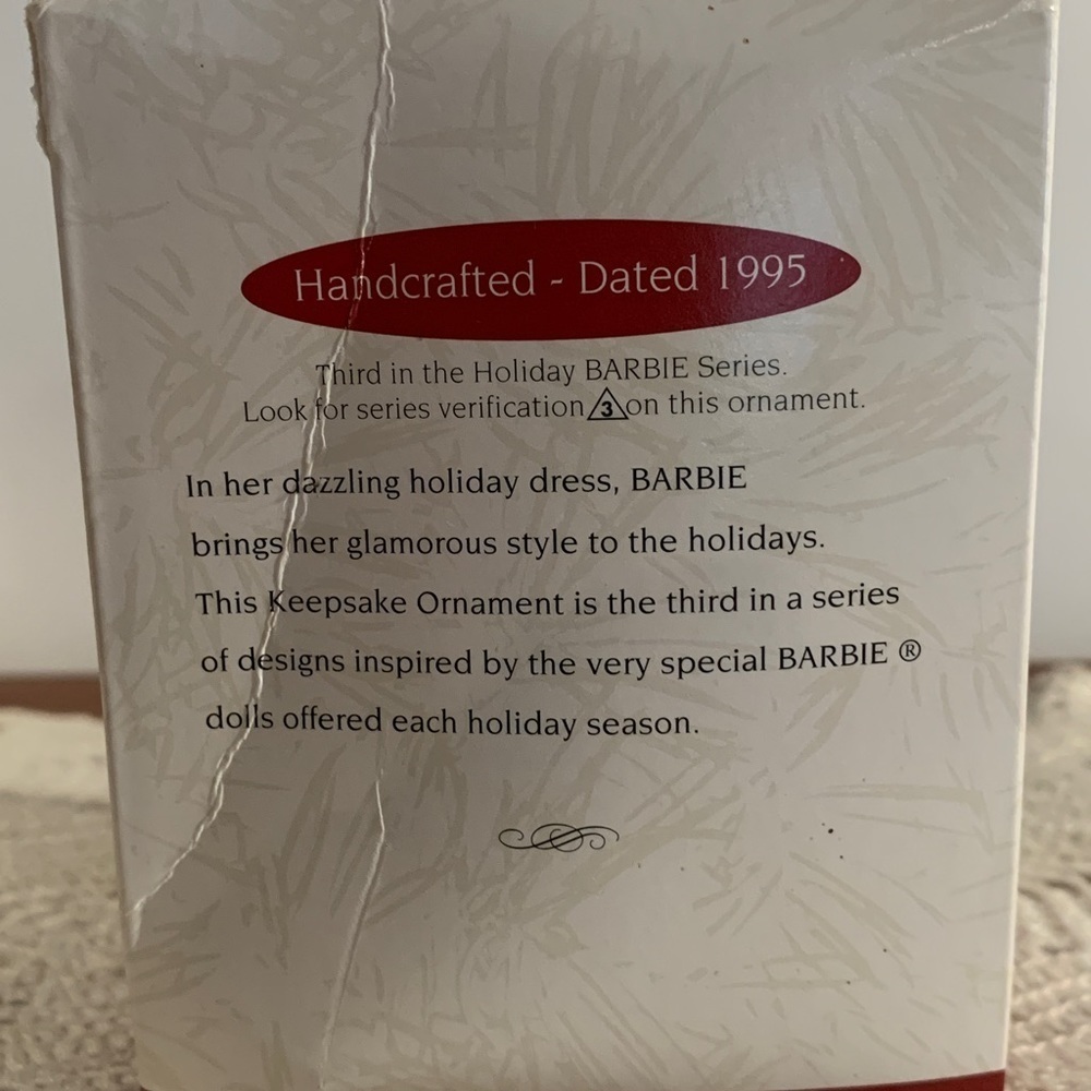 Vintage 1995 3rd in Series Holiday Barbie Mattel Hallmark Keepsake Collectible - Picture 3 of 13